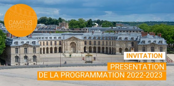l'image de l'invitation à découvrir la programmation 2022-2023 montre le site de la Grande Ecurie à Versailles où est installé le Campus Versailles